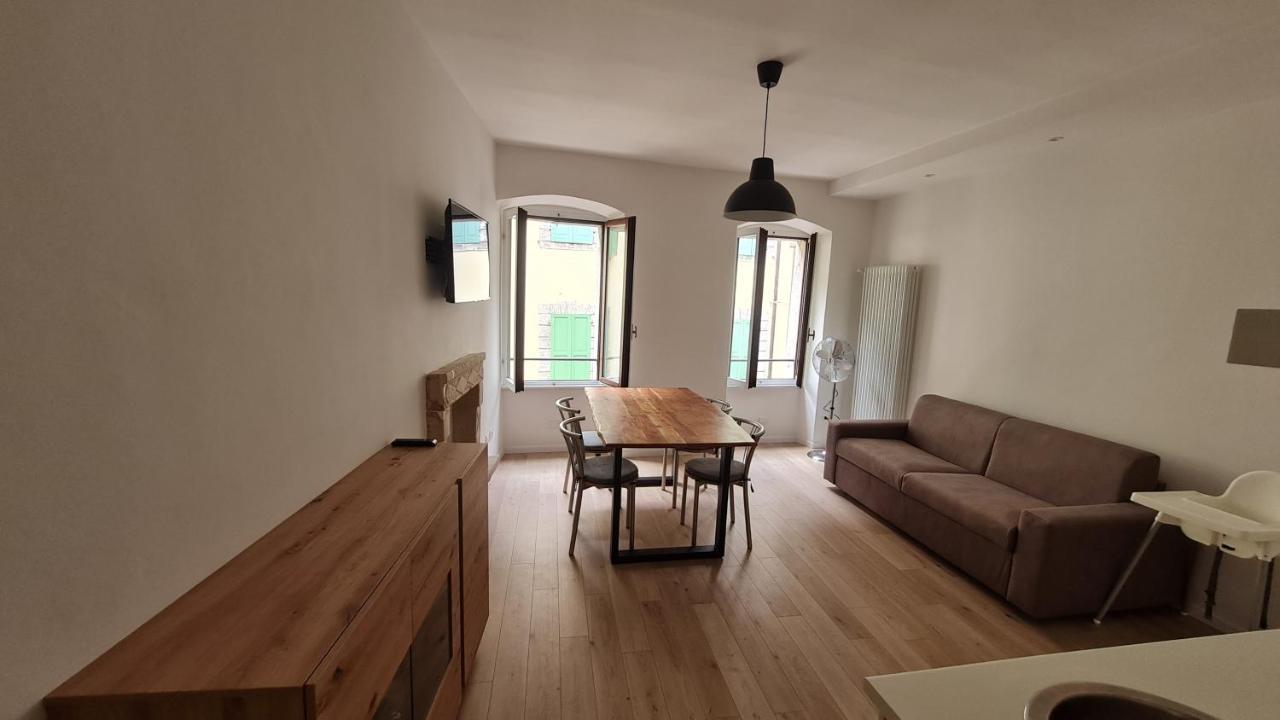 Appartamento Sunrise - Centro Storico N2 Riva del Garda Exterior foto